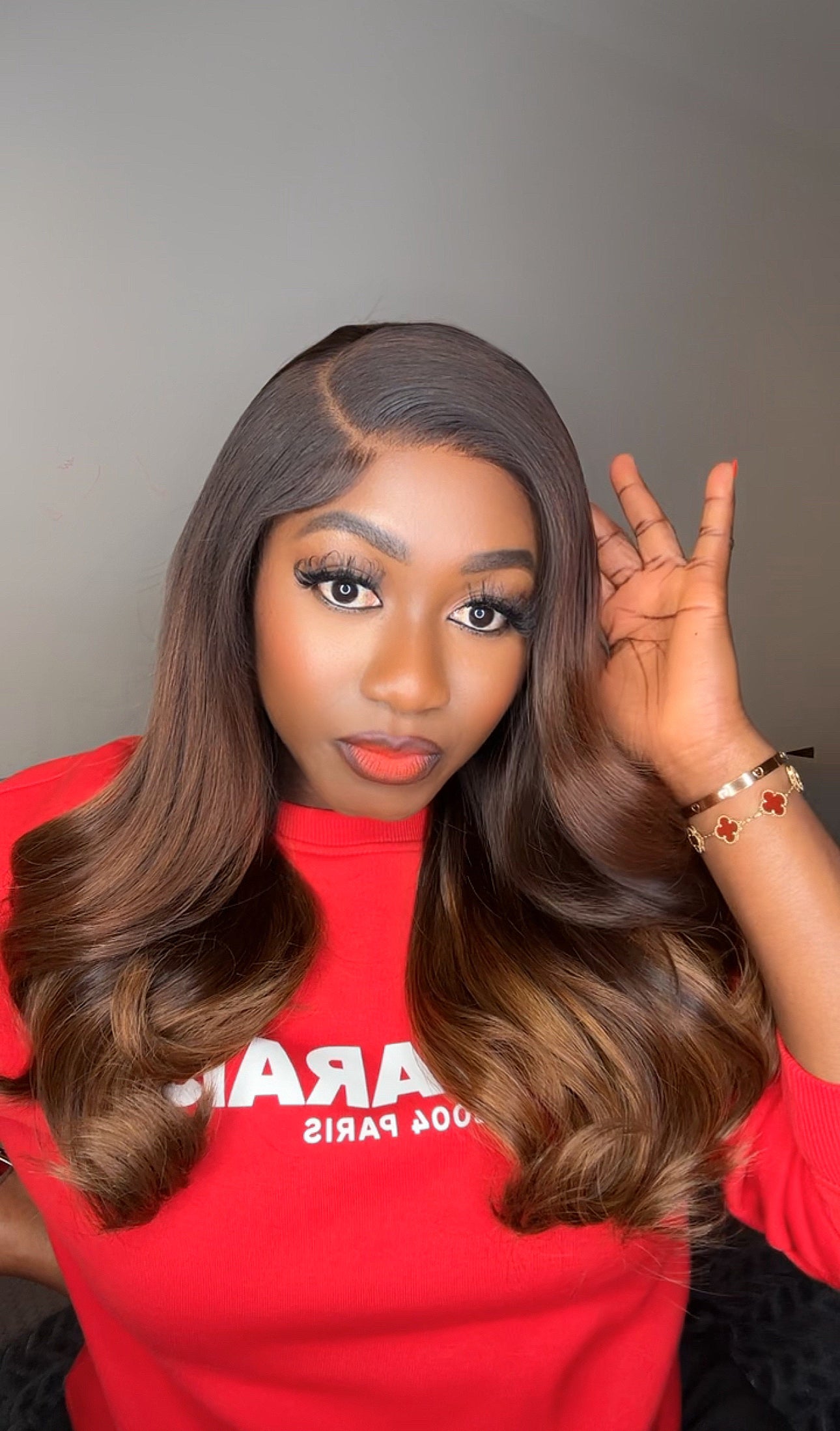 WIG SIENNA IN BROWN WITH LIGHT BROWN HIGHLIGHTS